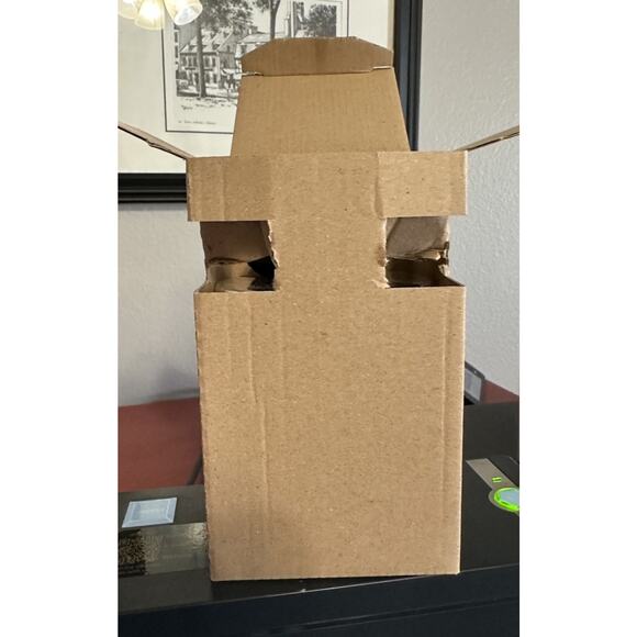 Jo Malone WILD BLUEBELL Scented Candle - 200g / 7oz 2.5in/6.35cm New - Sealed - Picture 5 of 5